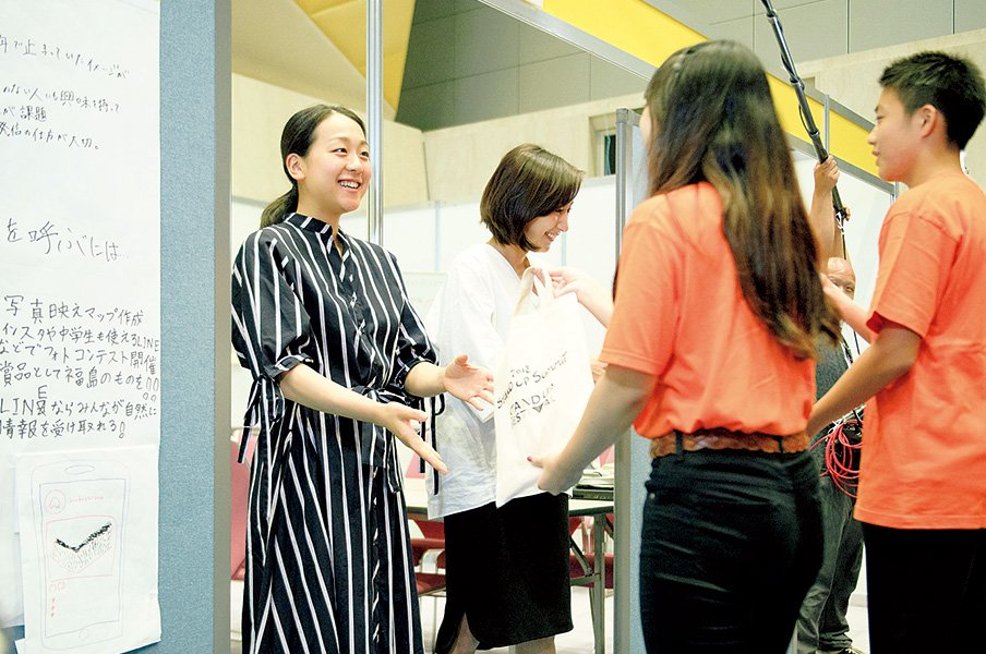 浅田真央 私のスケート愛(7)「復興のためにできること」<Number Web> photograph by Asami Enomoto