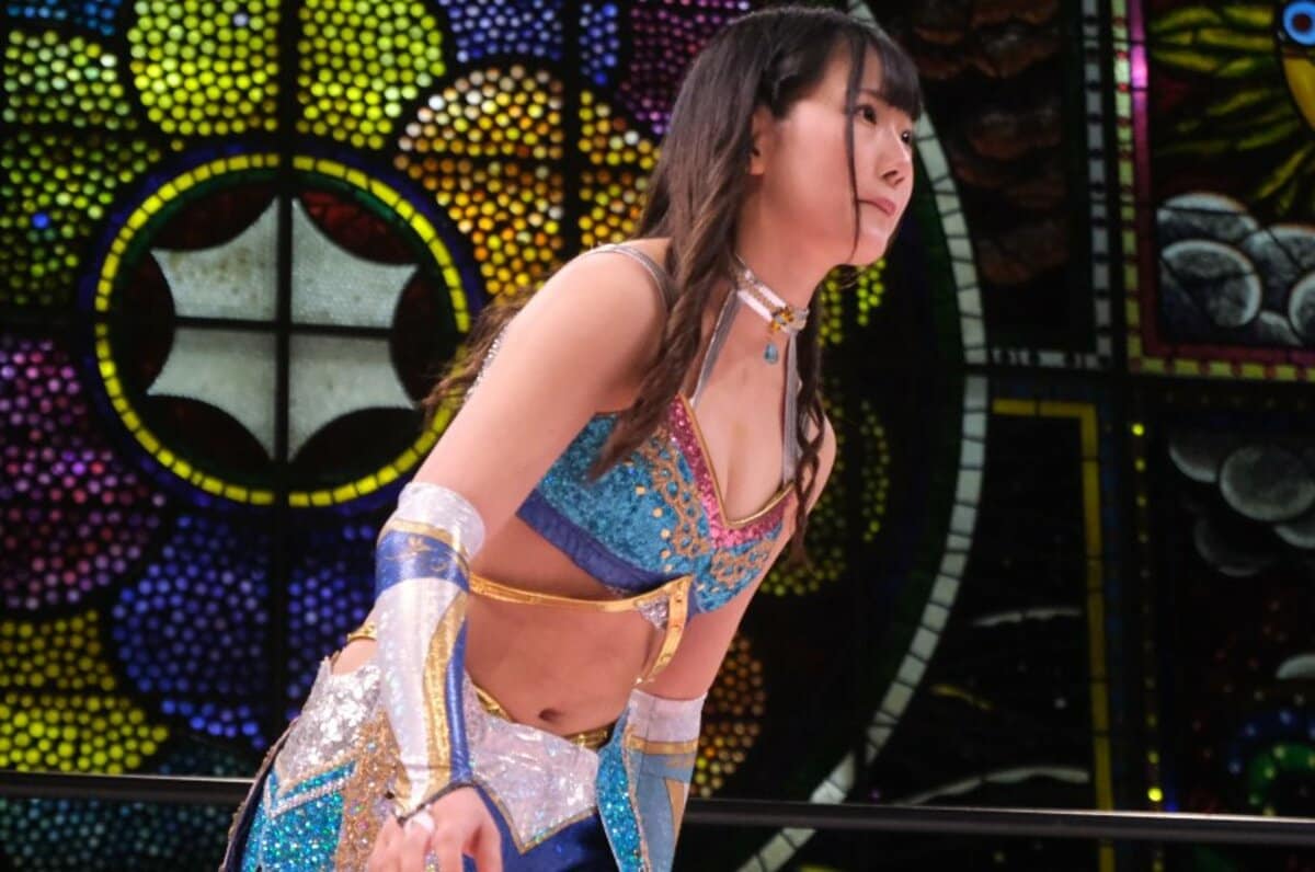 私はスターダムの“超新星”」女子プロレスラー・天咲光由（21歳）に芽生えた責任感…退団直前の林下詩美が讃えた「2年間の成長」とは - プロレス -  Number Web - ナンバー