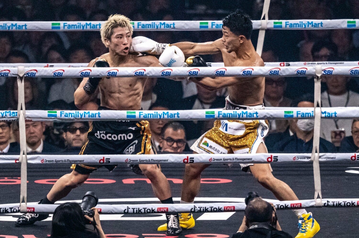 最も権威があるとされるリングマガジンのPFPランキングで1位に返り咲いた井上尚弥。敗れた中谷潤人も6位から7位へ、一つしか順位を落としておらず、両者が高く評価されたことがわかる　©Takuya Sugiyama