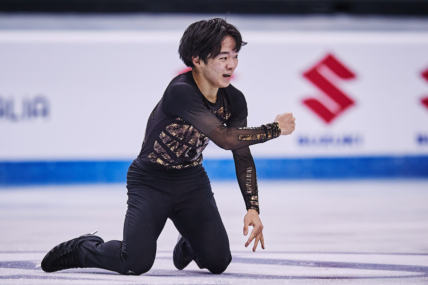 演技中から何度も拳を握りしめていた鍵山