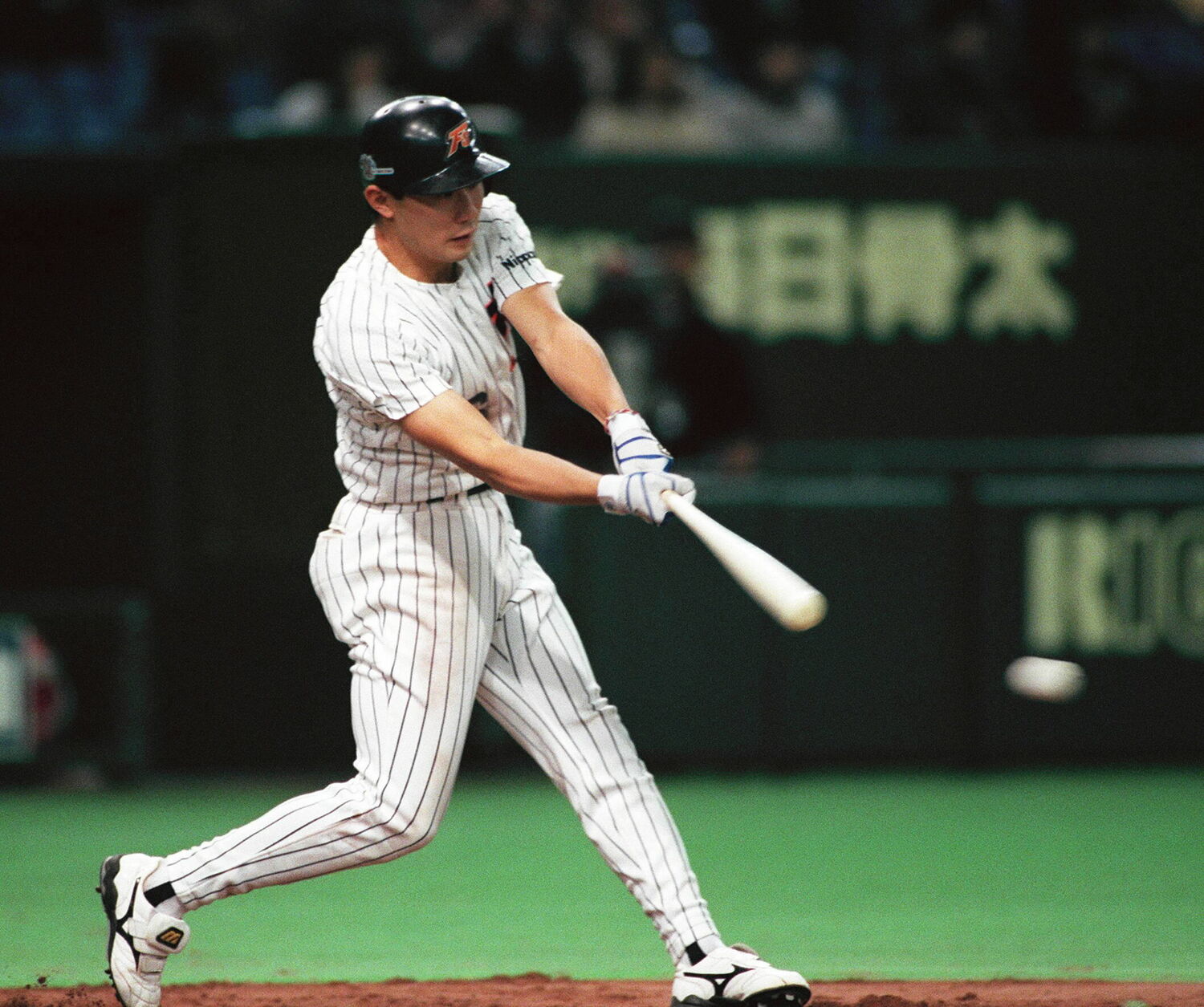 1992年ドラフト5位で上宮高から日本ハム入りした西浦克拓。23歳で迎えた98年シーズン、44歳の落合と四番を争った　©JIJI PRESS