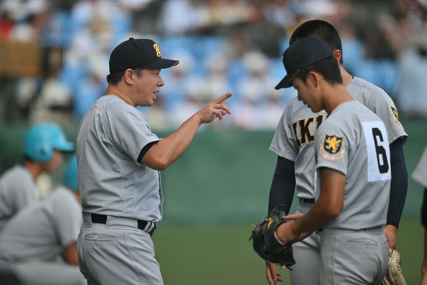 須江は決して「怒らない監督」ではない。ただ「発表の場で叱責しても手遅れ」なのだという　©Hideki Sugiyama