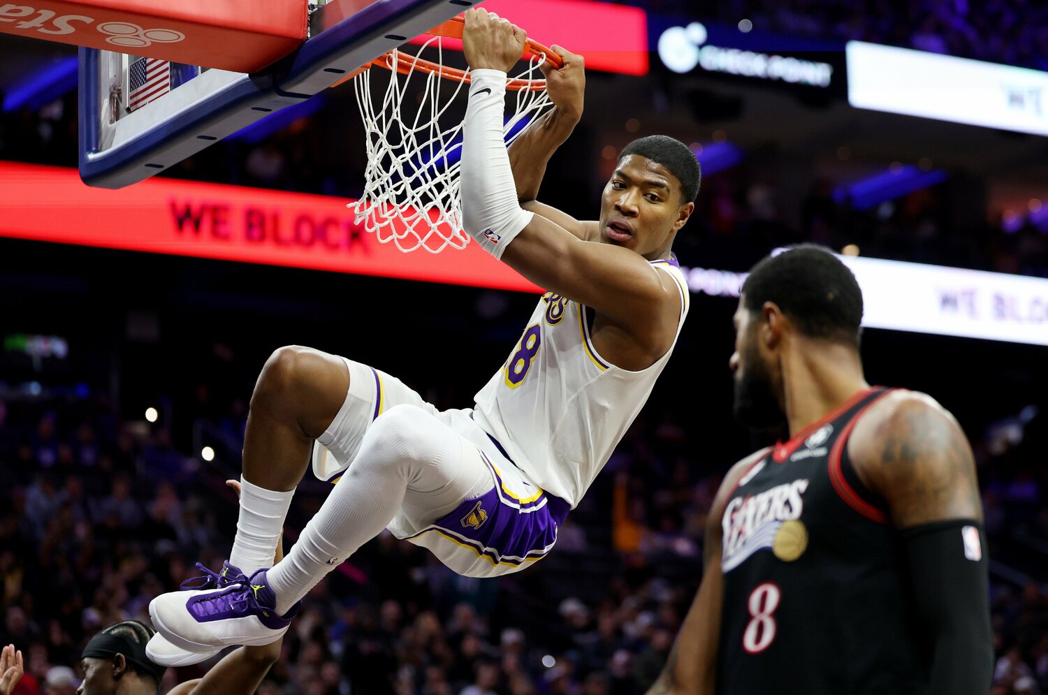 「日本人初“1億ドル”大型契約も」八村塁“電撃移籍”の可能性は？ NBA名物記者の新証言「レイカーズはトレードしたがっていない。だが…」＜Number Web＞ photograph by Emilee Chinn/Getty Images