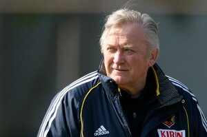 【前回を読む】オシムが語った日本対スペインの論点「日本は簡単にボールを失い、それぞれがひとりでプレーした」