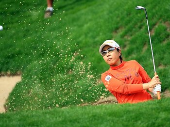 米女子ゴルフツアー開幕。宮里美香が得た新たな武器。～バンカーショットを磨き上げて～＜Number Web＞ photograph by Getty Images