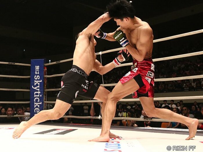 RIZIN王者・堀口恭司をKO！朝倉海、大番狂わせの“必然”。＜Number Web＞ photograph by (C)RIZIN FF