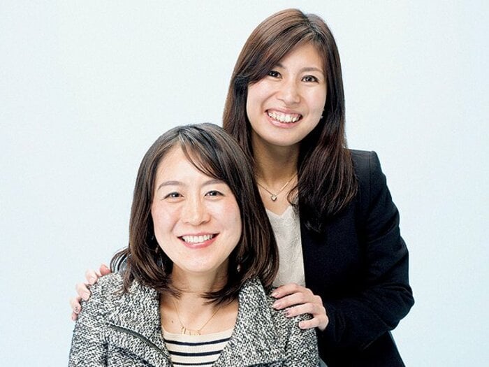<美人広報特別対談>岩元里奈×藤野絵理香「カズさんとの出会いは本当に大きかった」<Number Web> photograph by Asami Enomoto