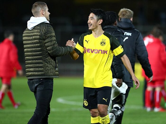 香川真司の移籍志願で起きた変化。ドルトムントと地元紙の好意が……。＜Number Web＞ photograph by AFLO