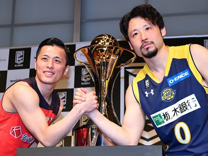 田臥勇太だけではない魅惑の空間。BリーグCS、栃木vs.千葉は必見だ。<Number Web> photograph by AFLO