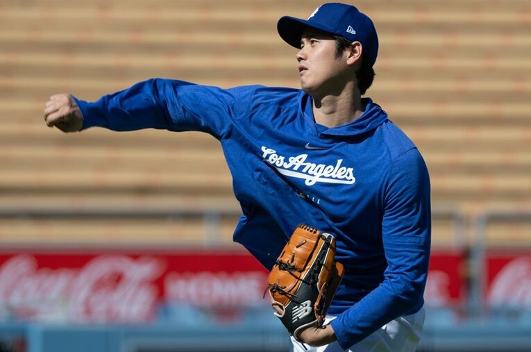 「野手専念」である今季、大谷翔平が外野を守るシチュエーションを目にする機会は来るのか ／ photograph by Nanae Suzuki