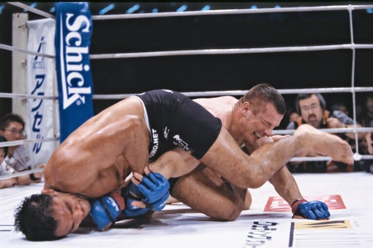 ノゲイラに腕十字を極められた瞬間　©Susumu Nagao