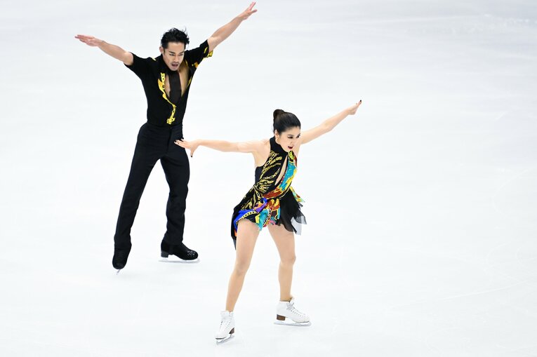 「すごい見つめられている感があって…」高橋大輔＆村元哉中が奏でる新たな関係性「音楽が鳴った瞬間、大ちゃんの目力が変わるんです」(73)