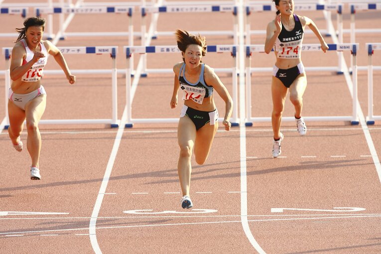 2009年にはジュニア日本記録をマークするなど日本のトップに上り詰めていた　©BUNGEISHUNJU