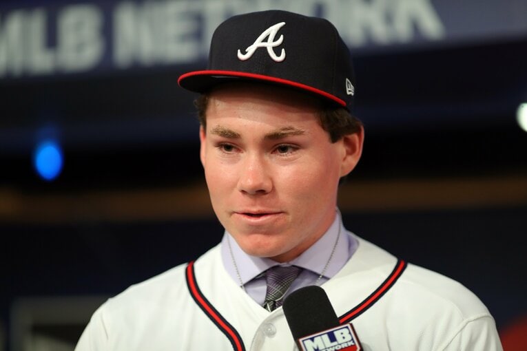 全米ドラフト1巡目指名時のスチュワート（2018年）　©Getty Images