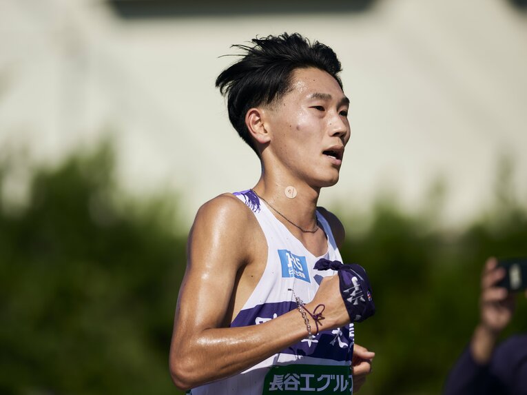 全日本駅伝、7区を走る駒澤大・篠原倖太朗（4年）　©Yuki Suenaga