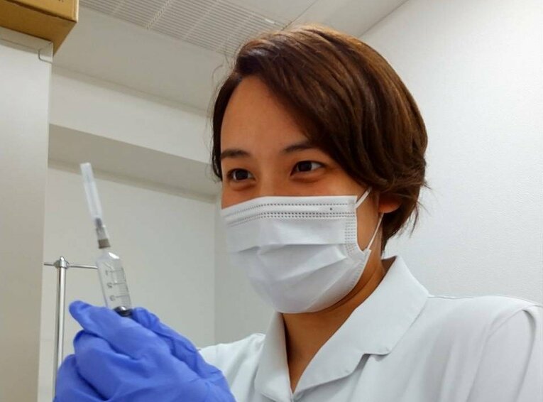勤務する病院での一枚　©本人提供