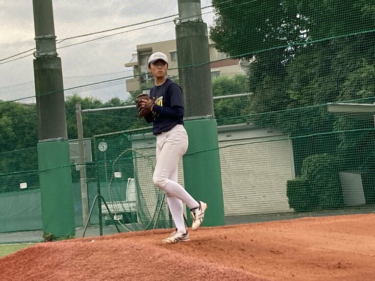 投球練習中の沖政宗（立教大2年）　©Number Web