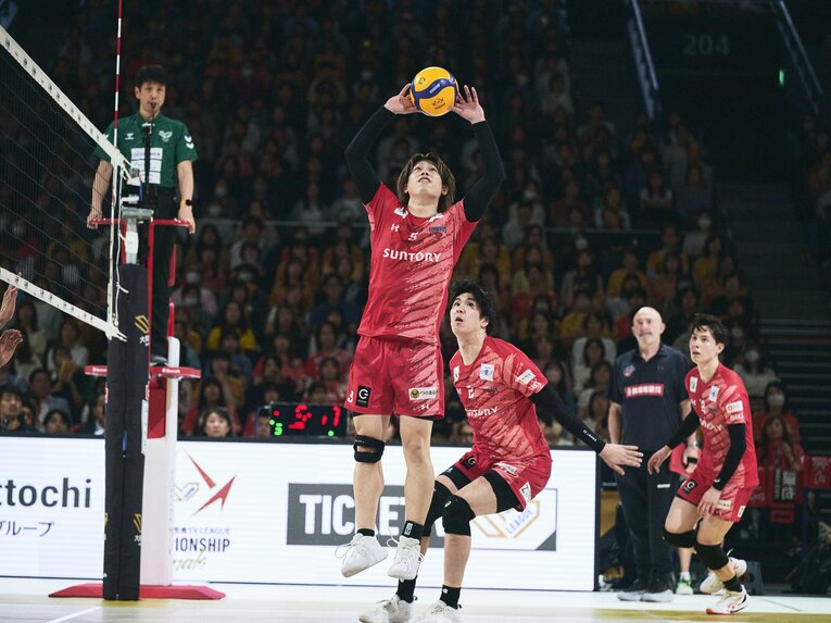 「全員の努力で、僕の好きなバレーボールのトスワークをさせてもらった」と語るセッターの大宅真樹　©︎Yuki Suenaga