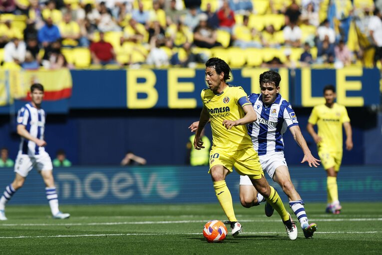 「地獄でした」久保建英がコメント“負けに等しいドロー”語られていない光景…微妙判定に敵地騒然→怒りの古巣監督にタケが《カメラマン激写》(6)