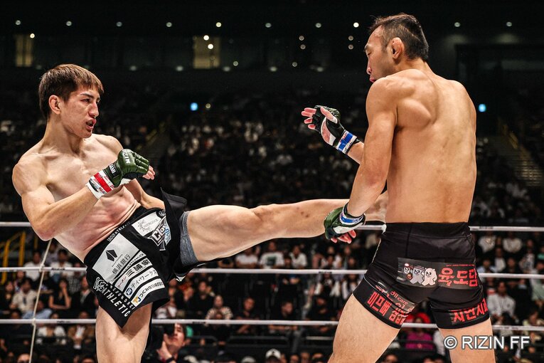『RIZIN.48』井上直樹vs.キム・スーチョル　©RIZIN FF