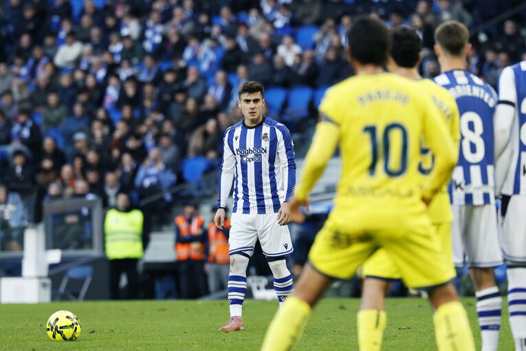 “スペインで不調続き”だった久保建英いよいよ復活か〈タケ…もっとできる。勝負して〉今季初アシストと“映像に残らない”ファンの後押し(10)