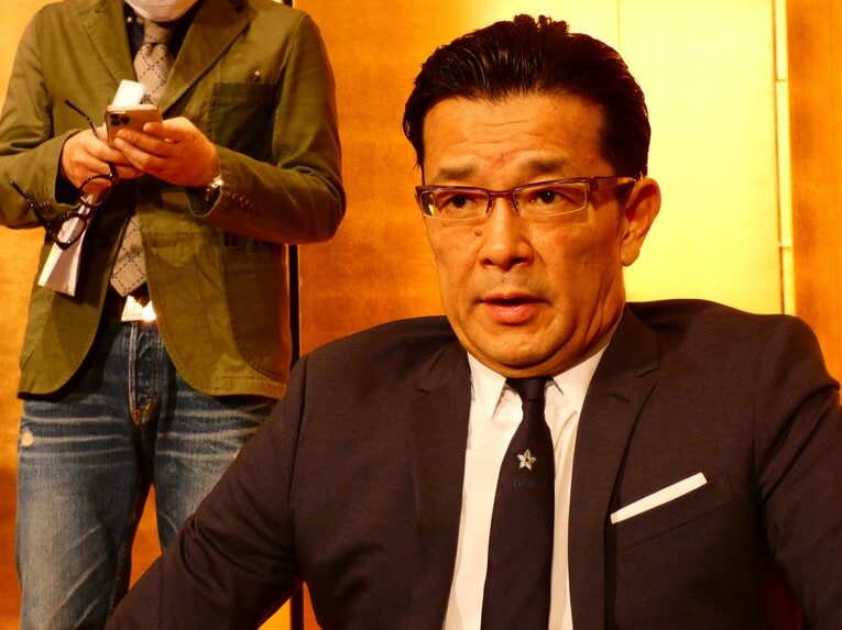 那須川天心vs武尊の「世紀の一戦」が来年6月に行われることが決定し、達成感をにじませる榊原信行CEO　©Koji Fuse