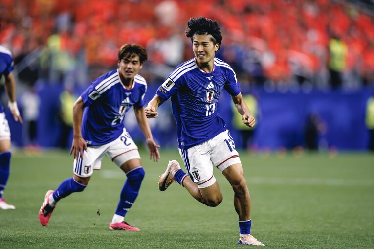 中村敬斗のオランダ戦ゴールの連続写真（6枚目／全16枚） ©Kiichi Matsumoto/JMPA
