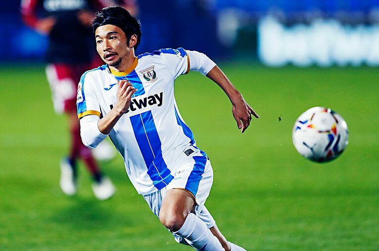 昇格争い真っただ中のレガネス。柴崎岳はどんな働きを見せられるか ／ photograph by Daisuke Nakashima