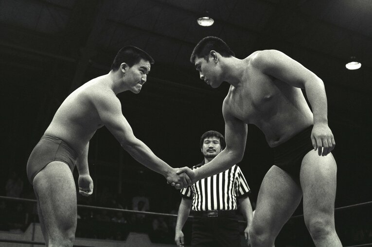 武藤敬司と蝶野正洋のダブルデビュー戦。1984年10月5日、越谷市立体育館