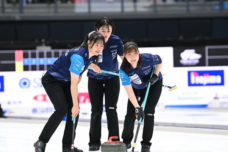 軽井沢SCと北海道銀行の激闘フォト（写真は右に続きます）　©JCA