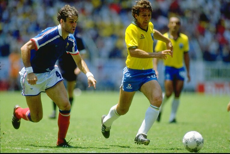1986年W杯フランス戦のジーコ　©Getty Images