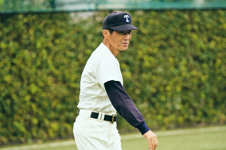 今は名誉監督として、時おりグラウンドに顔を出す前田三夫氏　©Yuji Ueno
