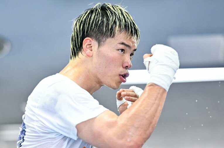 7月4日の公開練習で汗を流す那須川天心。20日のプロボクシング4戦目でWBA世界バンタム級4位のジョナサン・ロドリゲスと対戦する ／ photograph by Hiroaki Yamaguchi