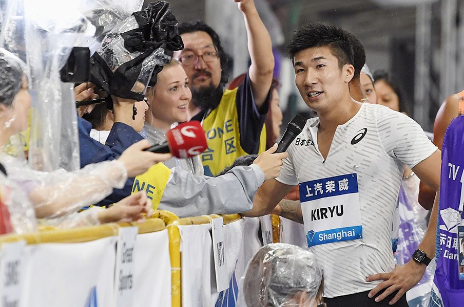 陸上競技エージェントという仕事。ツアー出場、レーン順も彼ら次第!?<Number Web> photograph by Kyodo News