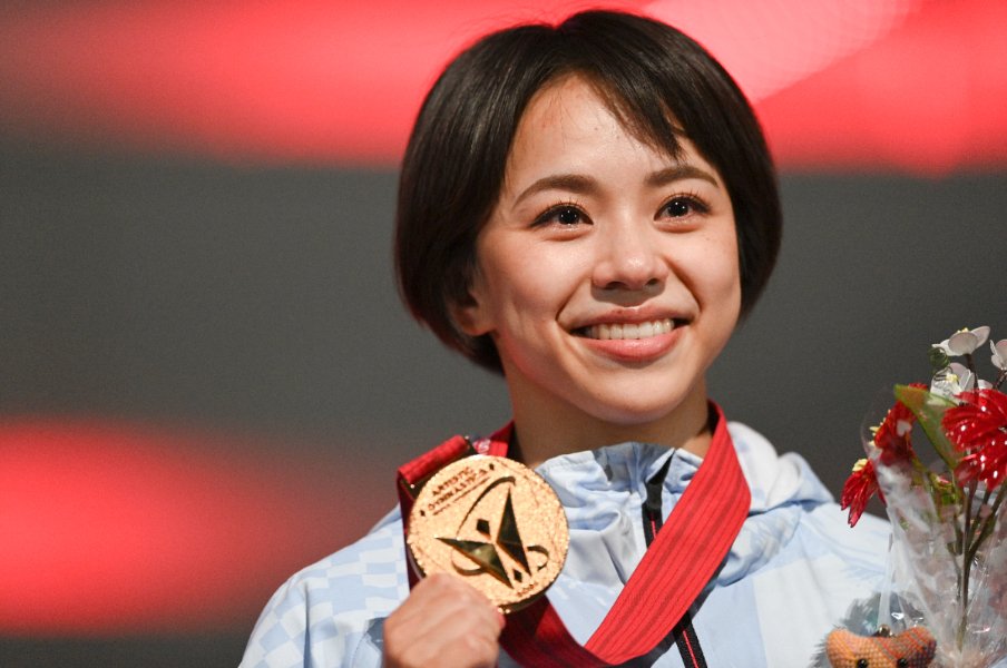 間違ってなかったな 体操 村上茉愛が 世界体操で優勝して引退 で晴らした 東京五輪唯一の心残り とは 体操 Number Web ナンバー