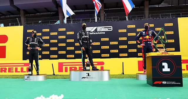 フリーでトップのレッドブル・ホンダ。なぜ決勝でメルセデスの後塵を!?