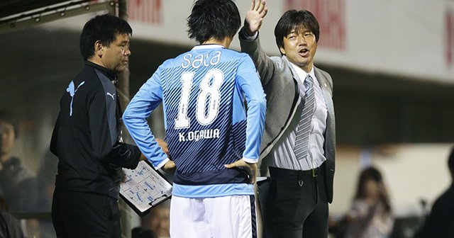 見ていて飽きない試合中の名波監督。その“イズム”がジュビロに浸透中