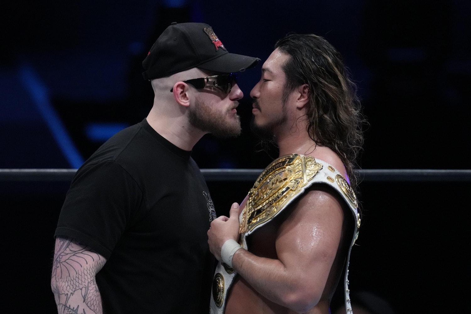 辻陽太の前に姿を見せたゲイブ・キッド。6月15日に大阪城ホールでの再戦が決まった　©Essei Hara