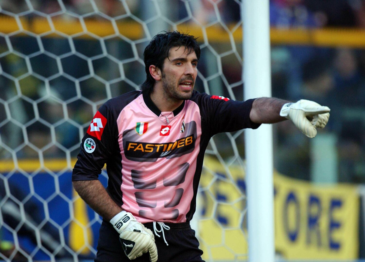 02-03シーズンのブッフォン　©Getty Images