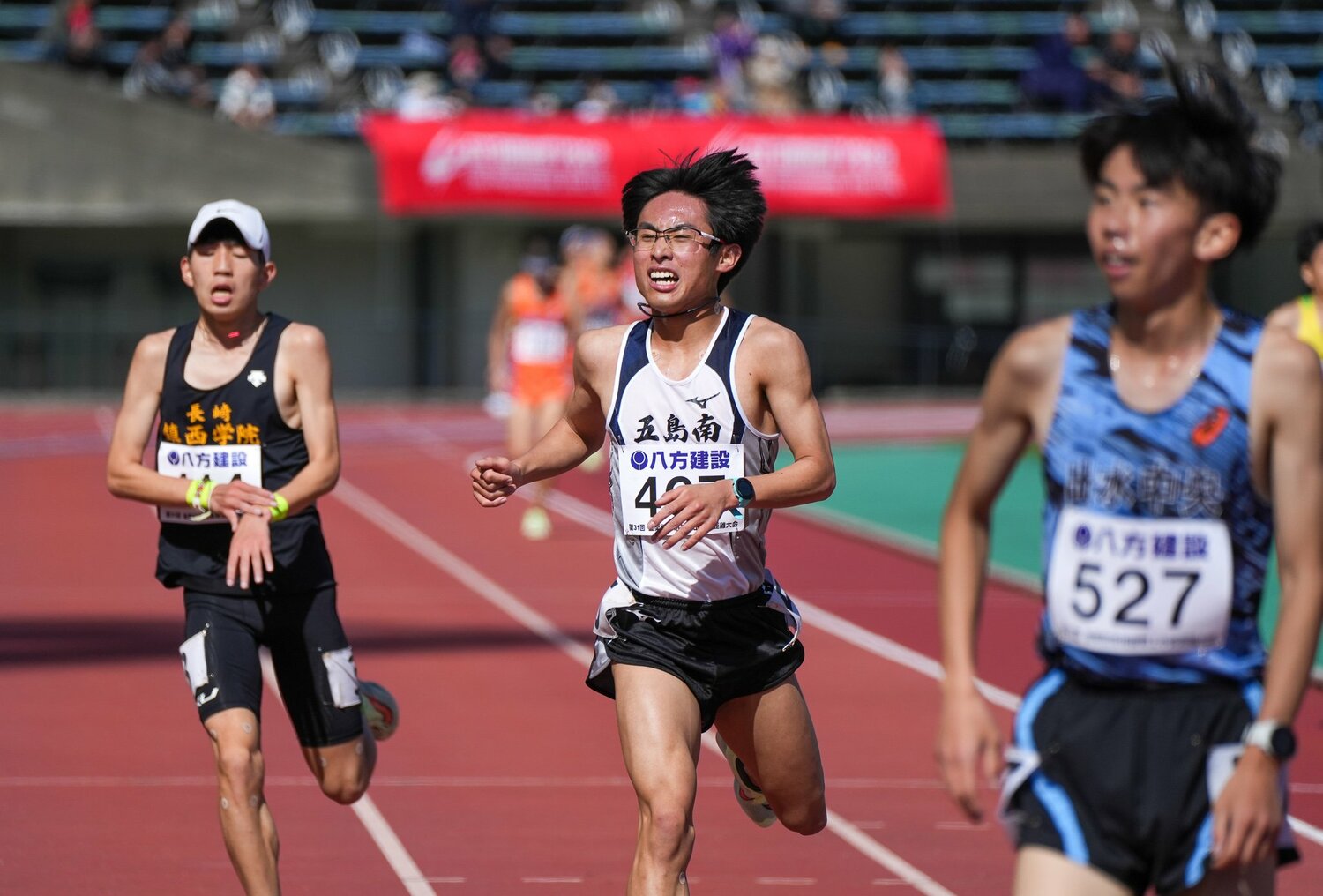 長崎・五島列島出身の川原。特徴的なメガネと積極的な大逃げにファンも多い。卒業後は順大へ ©︎Satoshi Wada