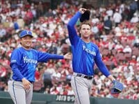 カープ3連覇は黒田博樹の帰還から。緊張感を与えてくれる、最高の見本