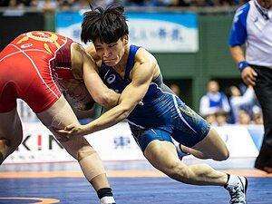 1勝1敗、次の勝負に五輪が懸かる。伊調馨と川井梨紗子の最終決着。