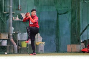 栗林良吏「準備上手は仕事上手」激戦の新人王獲得を後押ししたカープ守護神の類まれなる“準備力”とは