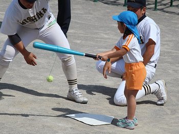 高校野球部員が“6年で19％減”… 初センバツの公立・三島南の監督が語る「幼稚園児への普及」に力を入れる理由＜Number Web＞ photograph by Kou Hiroo