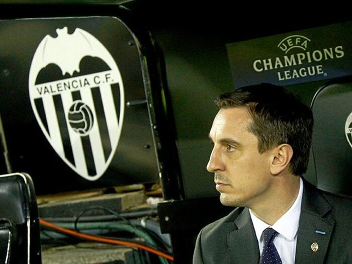 船頭だらけのネビル・バレンシア。日本人獲得の可能性も急浮上の気配？＜Number Web＞ photograph by AFLO