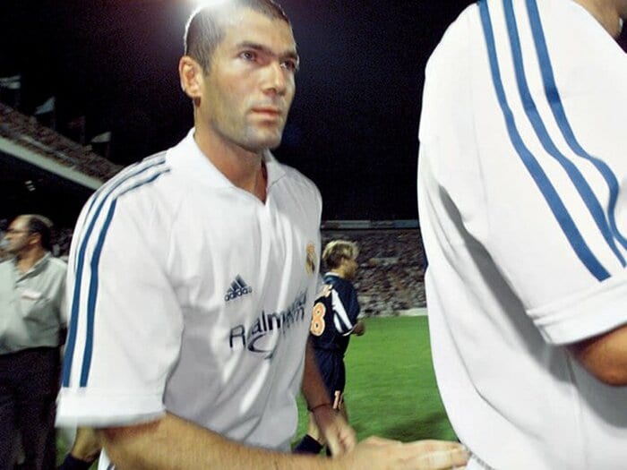 なぜ欧州覇権はセリエからリーガに？時代を変えた、ジダン移籍の裏話。＜Number Web＞ photograph by Franck Nataf/L'Equpe