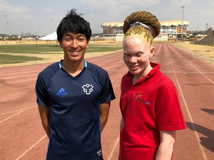 パラ陸上でザンビアから東京2020へ。アルビノの少女を支えた、日本人指導者。＜Number Web＞ photograph by JICA
