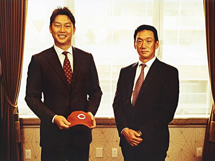 「カープはこのまま終わらない」新井貴浩のエールと鯉党の想い。<Number Web> photograph by Naohiro Kurashina