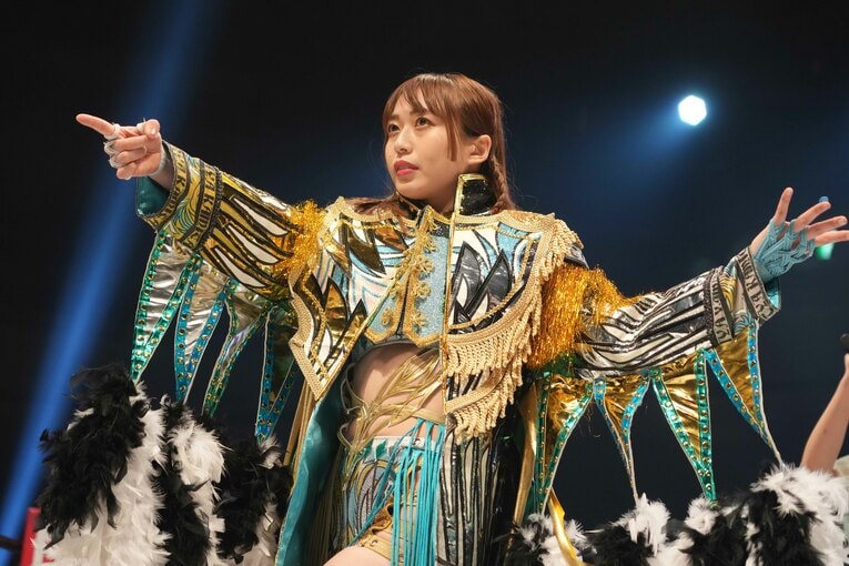 「もうプロレスを続ける資格が…」スターダム・上谷沙弥が苦悩の先に見つけた“答え”「飛べる今のうちに飛びたいんです」《特別グラビア》(61)