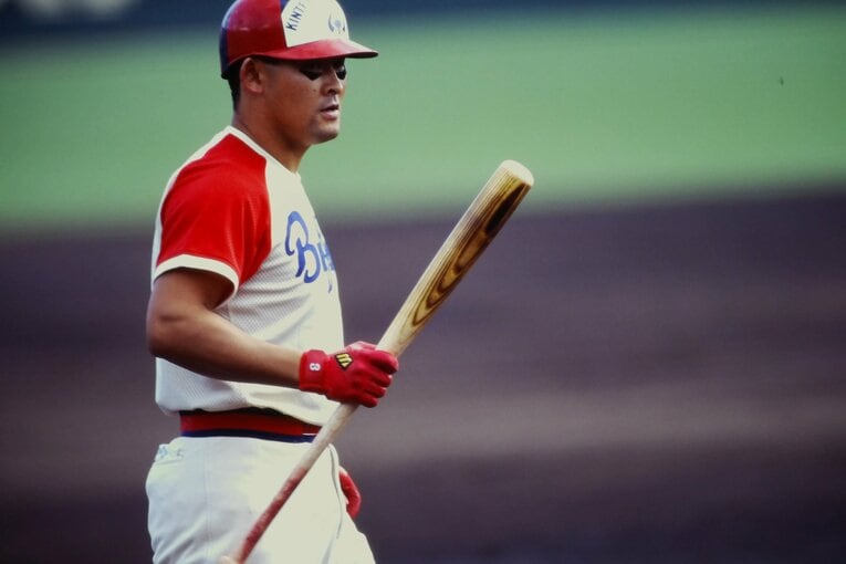 石井浩郎。最終的にこの94年に.316、33本塁打というキャリアハイの成績を残した　©BUNGEISHUNJU